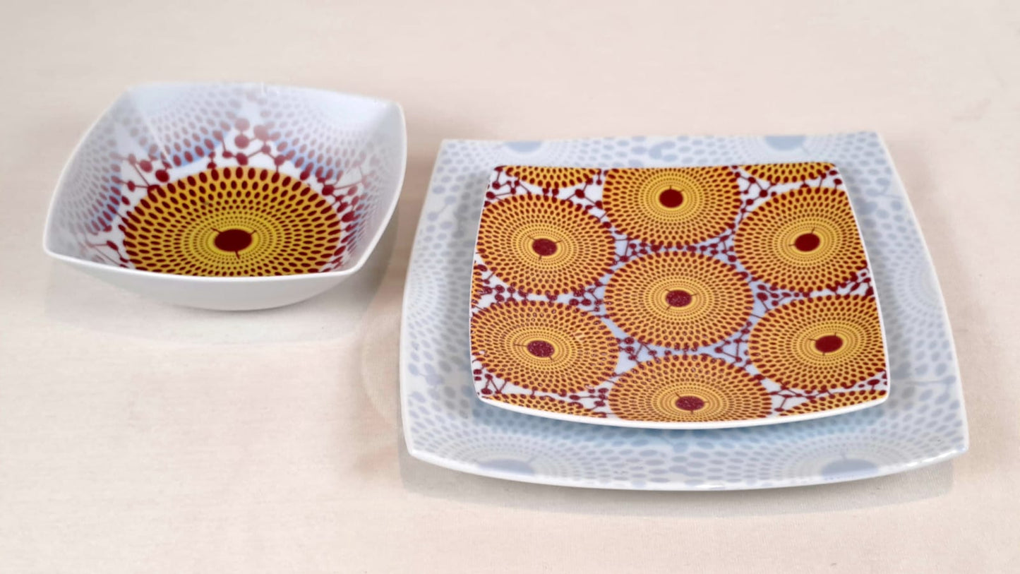 Coffret d'assiettes en porcelaine Française fabriquées à la demande avec  carrées motif plein wax d'Afrique Gammaphone dans coffret de 6