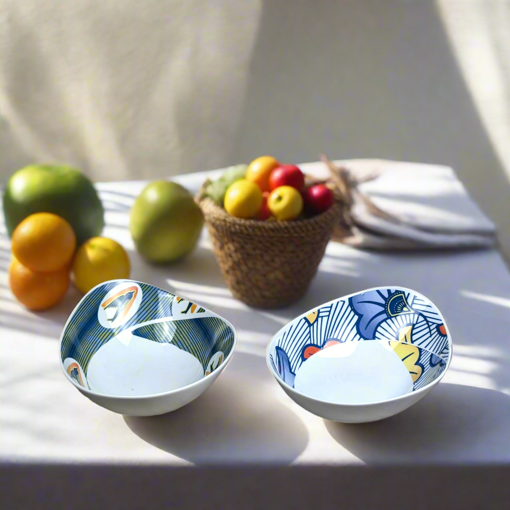 Saladier ovale en porcelaine fine Française fabriqué à la demande motif WAX anneau en spirale "Fleurs de mariage"