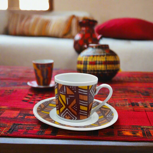Tasse à Café avec soucoupe en porcelaine fine Française fabriquée à la demande motif Ethnique d'Afrique "Bogolan"