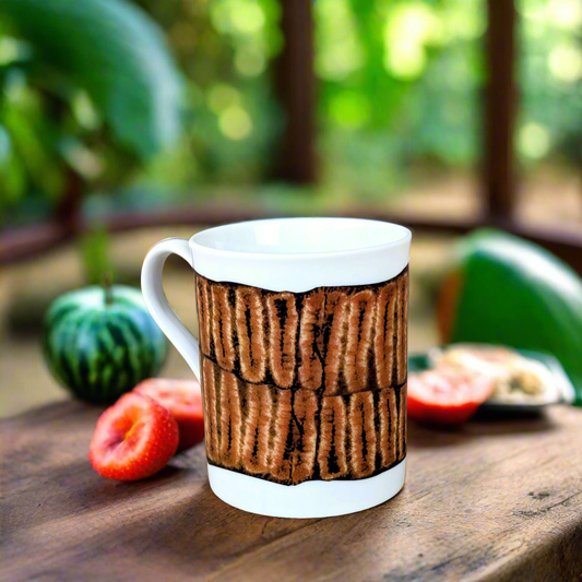 Mug en porcelaine fine Française fabriqué à la demande, motif de Côté d'Ivoire,  extérieur  "Dida brun"