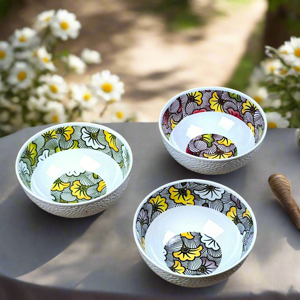Bol grenaillé à l'extérieur en porcelaine fine Française fabriquées à la demande, motif WAX "Fleurs de mariage" vertes à l'intérieur
