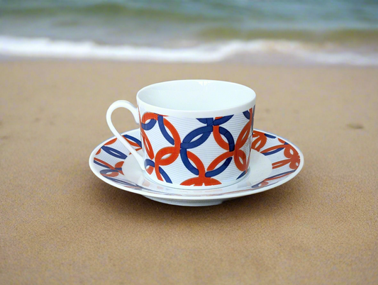 Tasse à thé en porcelaine fine Française fabriquée à la demande avec soucoupe motif africain WAX "jeux Olympiques"