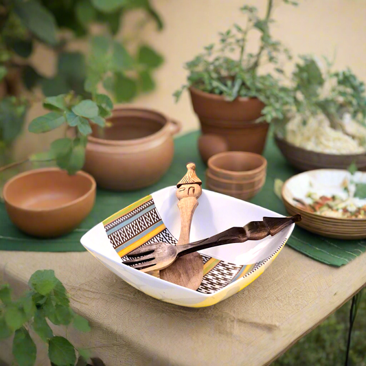 Saladier en porcelaine fine Française fabriquées à la demande motif bande Ethnique d'Afrique "Kanta" du Niger dans coffret