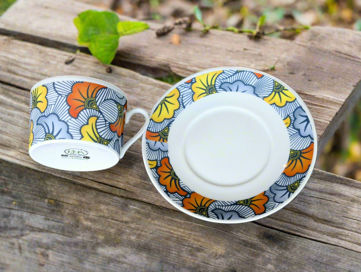 Tasse à Thé en porcelaine Française avec soucoupe motif plein wax d'Afrique  "Fleurs de Mariage"