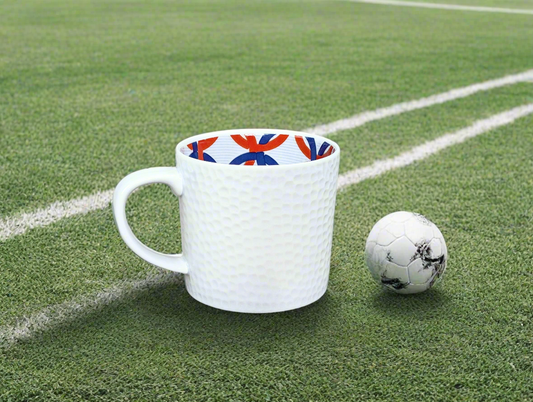 Mug grenaille à l'extérieur, motif à l'intérieur en porcelaine fine Française fabriquée à la demande avec soucoupe motif africain WAX "jeux Olympiques"