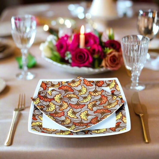 Coffret d'assiettes en porcelaine fine Française fabriquées à la demande avec motif anneau combiné WAX d'afrique "Fleurs de Mariage" ocre dans coffrets de 12