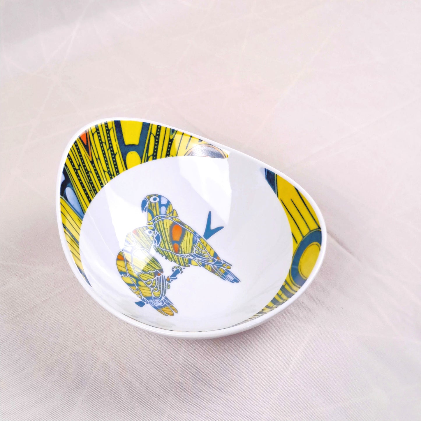 Coffret de 6 Assiettes Ovales en Porcelaine Fine – Motif Wax Africain “Electric Bulb” – Fabrication française personnalisable