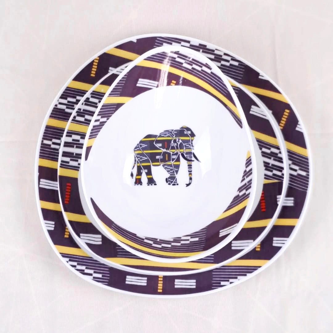 Coffret d'assiettes ovales en porcelaine fine Française fabriquées à la demande avec motif anneau Ethnique "Baoulé" de Côte d'Ivoire dans coffret de 6 assiettes