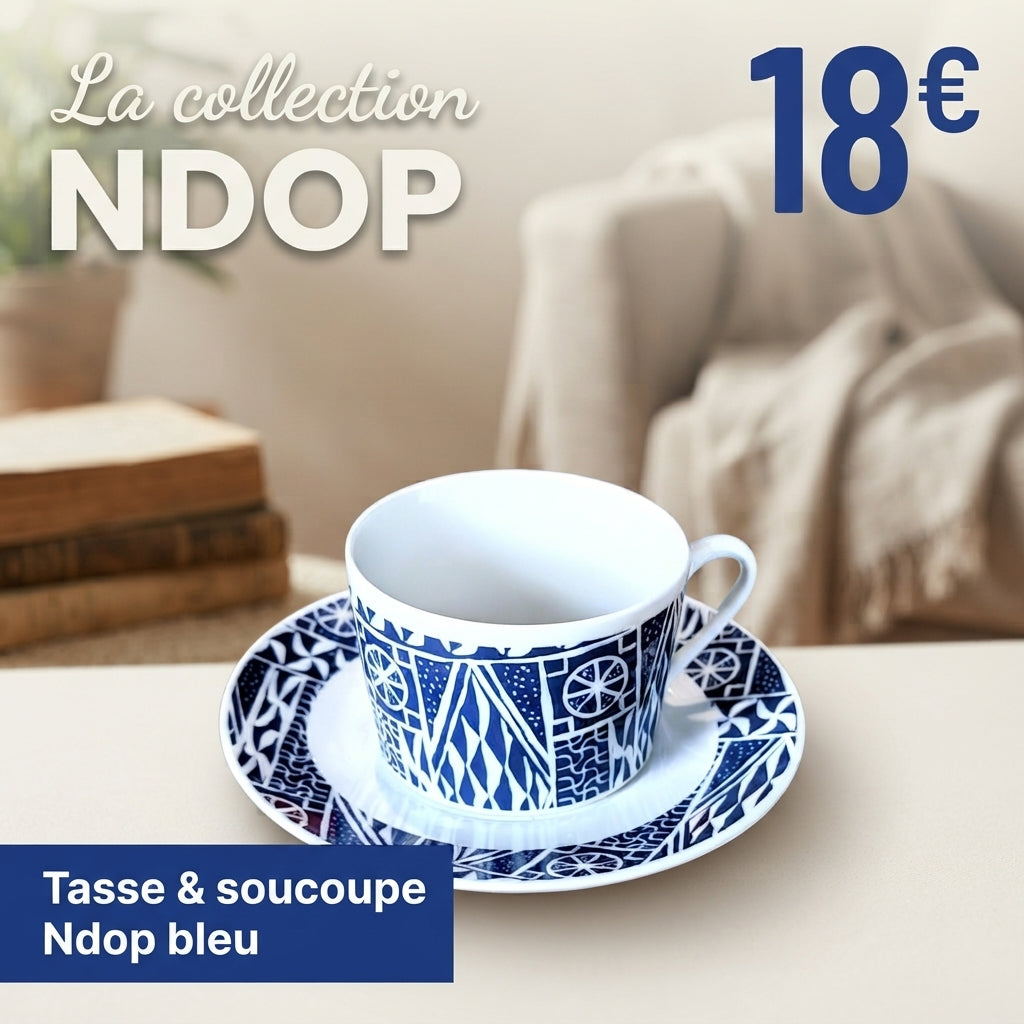 Tasse à Thé avec soucoupe en porcelaine fine fabriquée à la demande motif plein "Ndop" bleu du Cameroun"