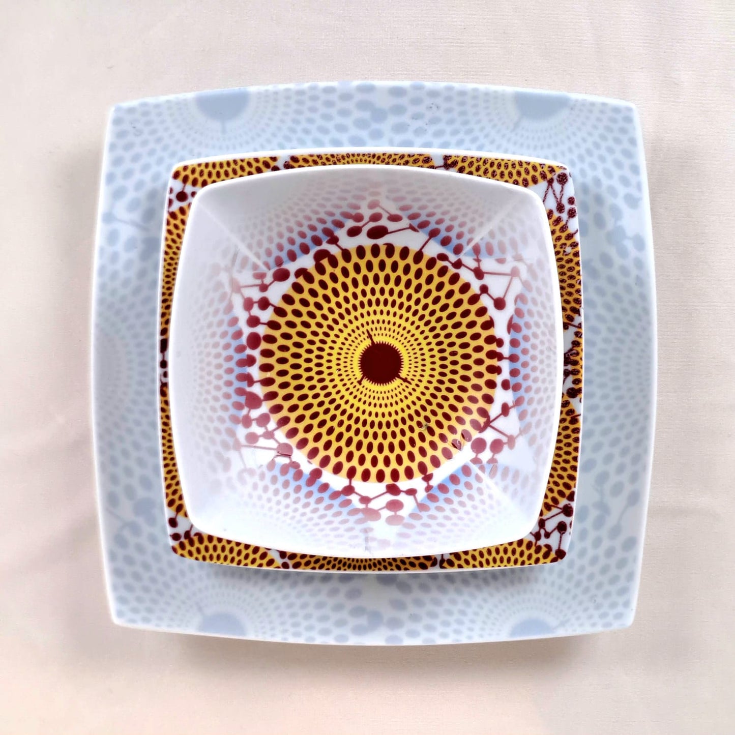 6-teilige quadratische Box mit vollständigem Gammaphone-Muster in der Box