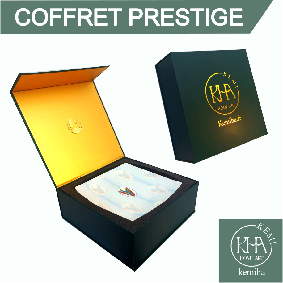 Coffret 12 pièces carrées motif bande WAX "Grandes Fleurs de Mariage" dans coffret