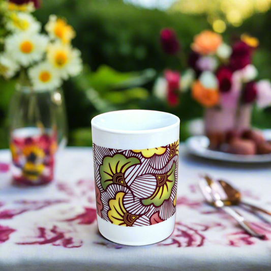 Mug en porcelaine fine Française fabriqué à la demande, motif WAX,  extérieur  "Fleurs de Mariage" rouge Bordeaux