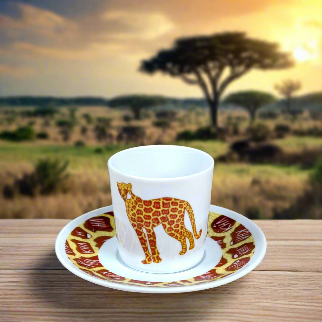 Coffret de 4 tasses à Café avec soucoupes en porcelaine fine Française motif plein wax d'Afrique motifs animaux antilope, gorille, inséparable, guépard