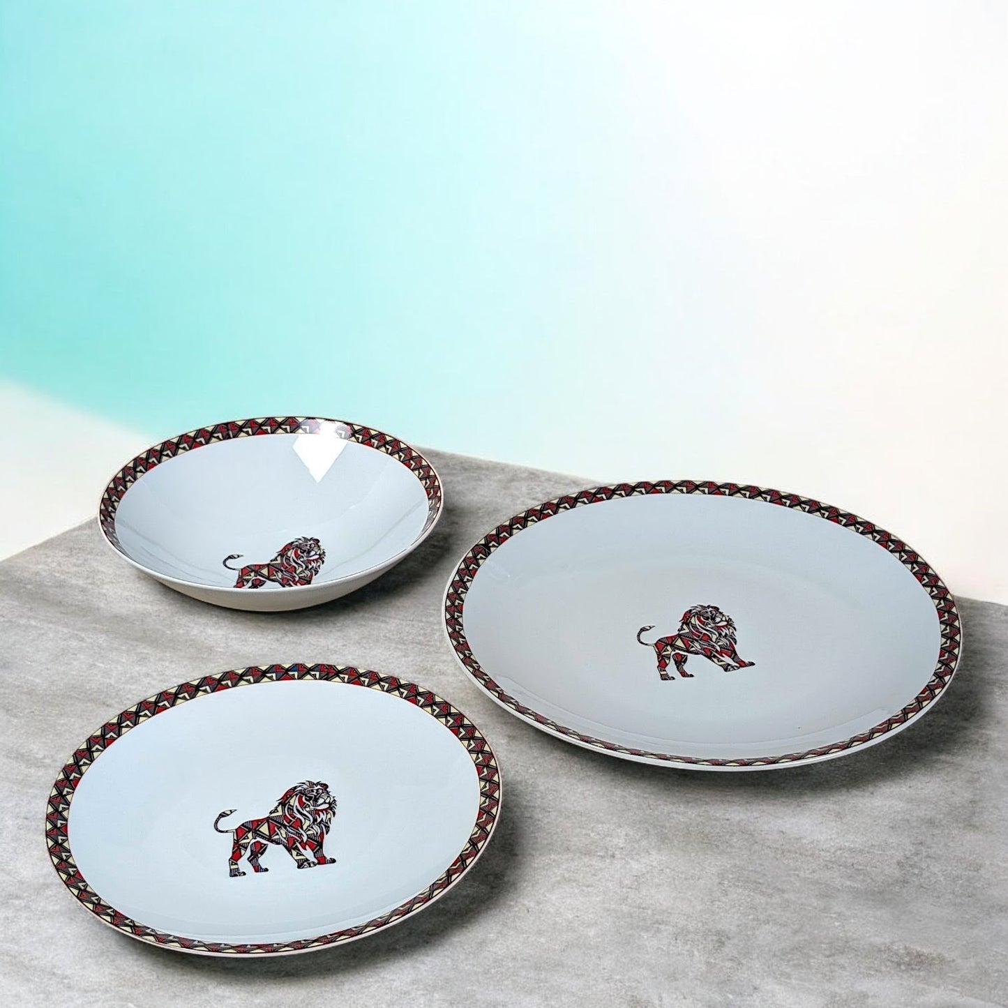 Coffret d'assiettes rondes en porcelaine fine Française avec  motif anneaux fins Ethnique bogolan détaillé avec "lion" de Côte d'ivoire (6 assiettes)