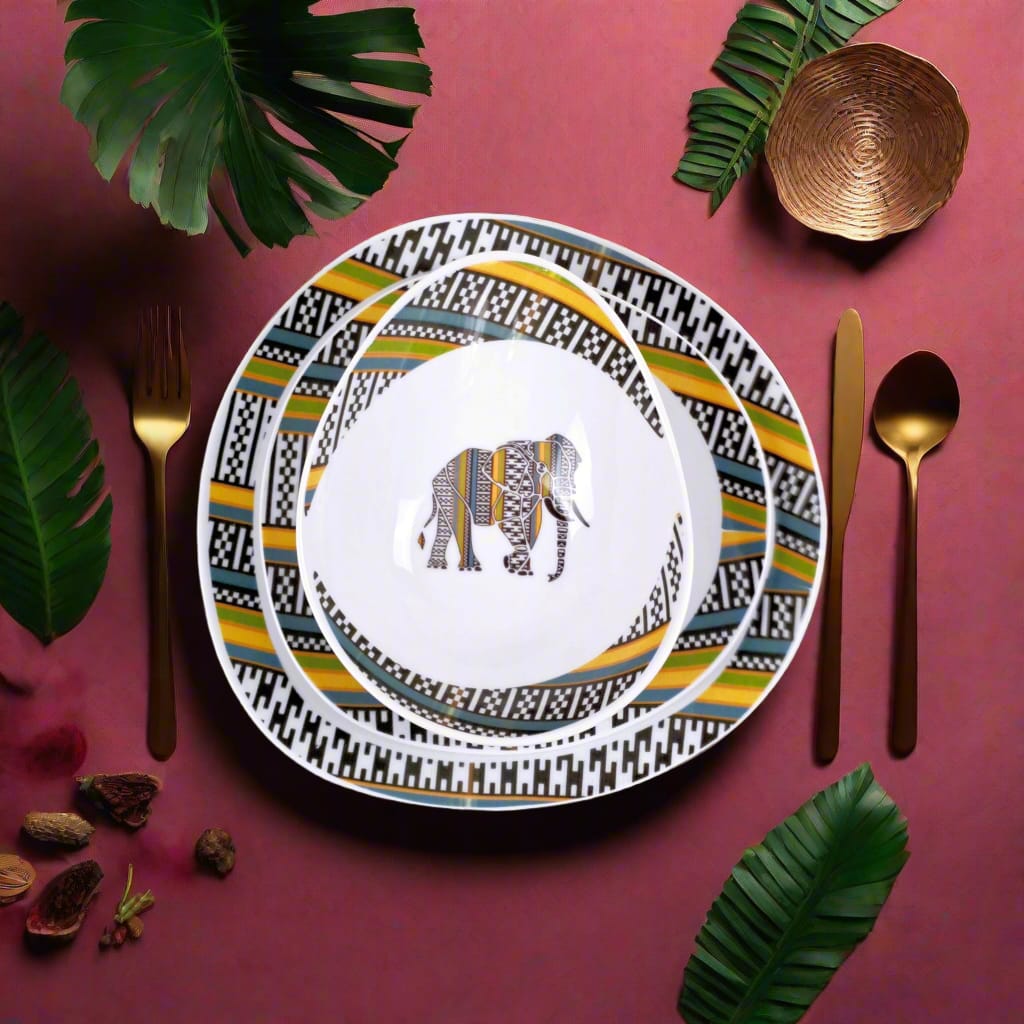 Coffret d'assiettes ovales en porcelaine fine Française fabriquées à la demande avec motif anneau tribal "tera tera", "kounta" "Kanta" dans coffret de 6 assiettes