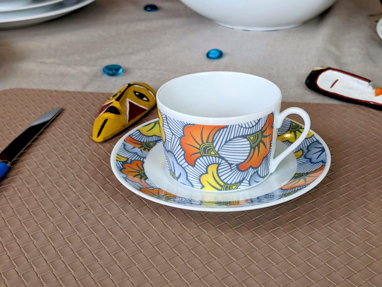Tasse à Thé avec soucoupe motif plein "Fleurs de Mariage"