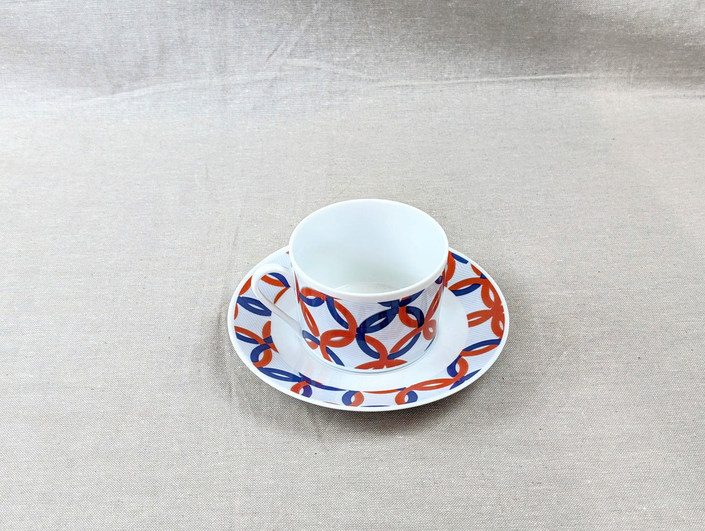 Tasse à thé en porcelaine fine Française fabriquée à la demande avec soucoupe motif africain WAX "jeux Olympiques"